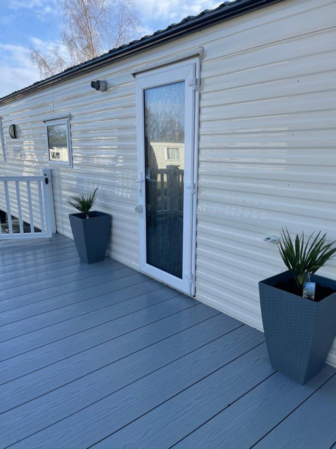 Holiday Home Breaks At Tattershall Lakes Lincoln Exterior foto